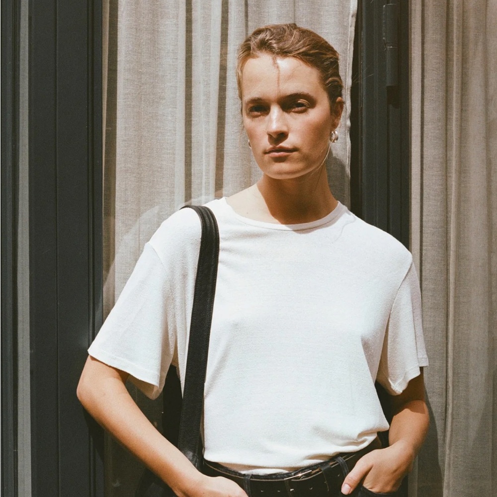 Size xs OZMA tee purchased in California. Natural color